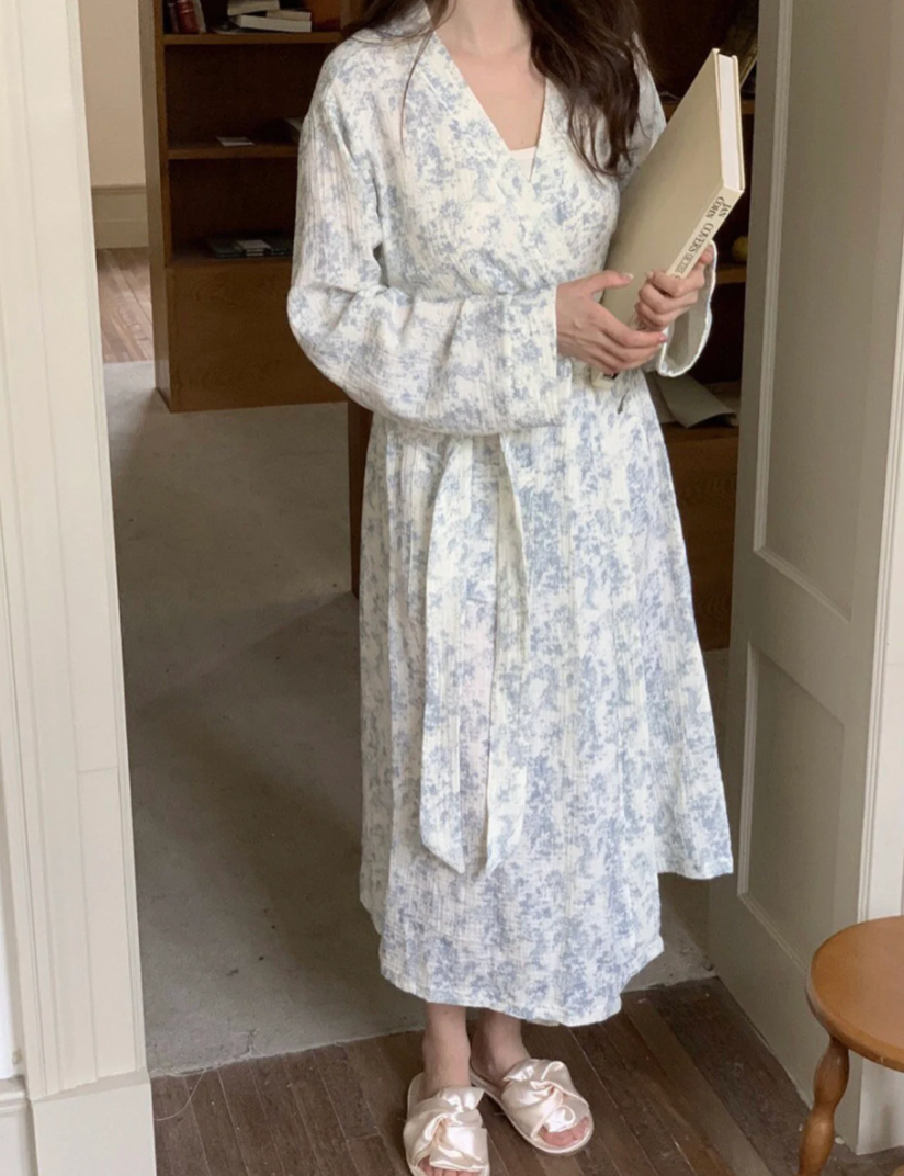 Muslin Toile De Jouy Comfy Robe
