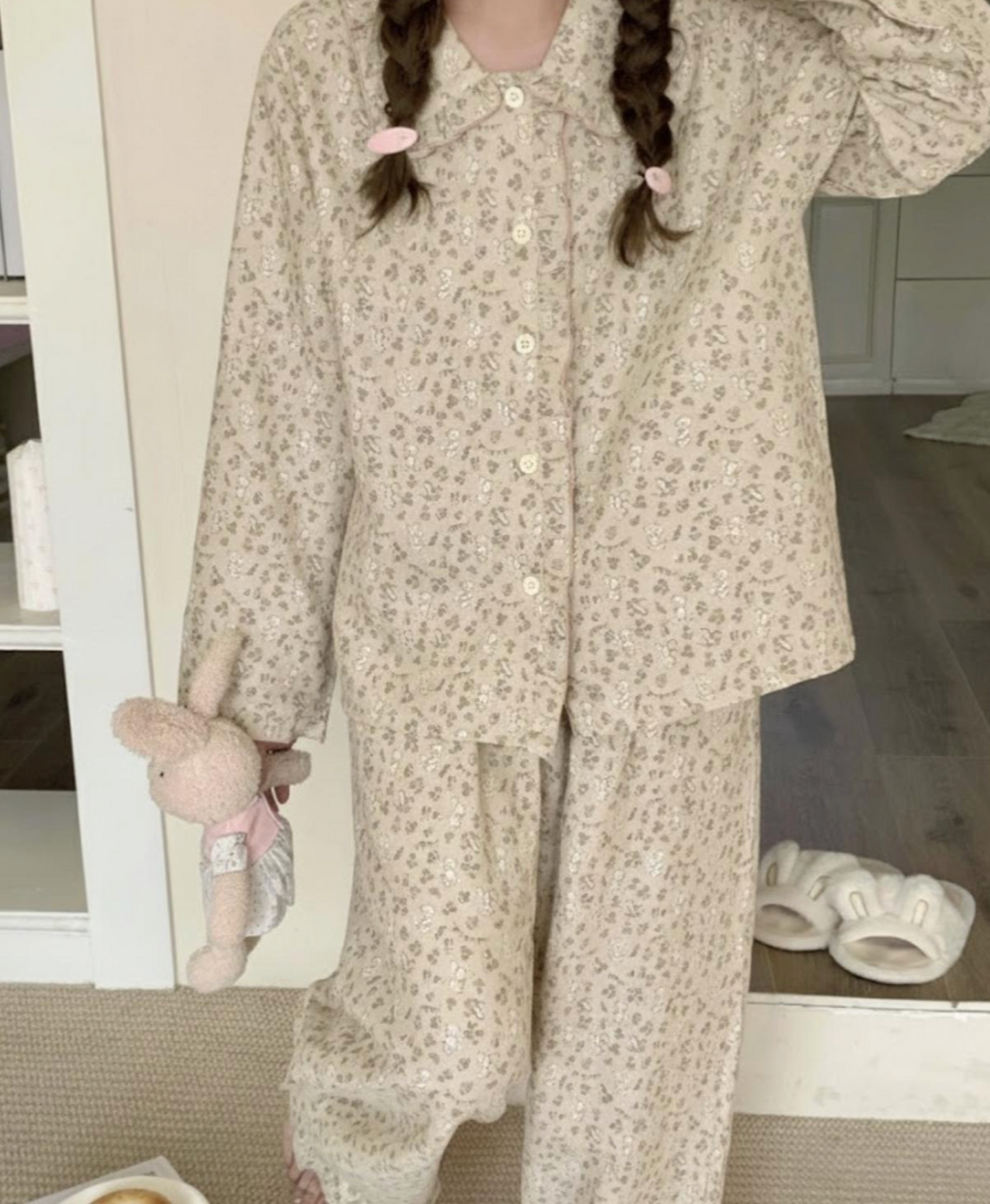 Flower and Bear Print Pajamas