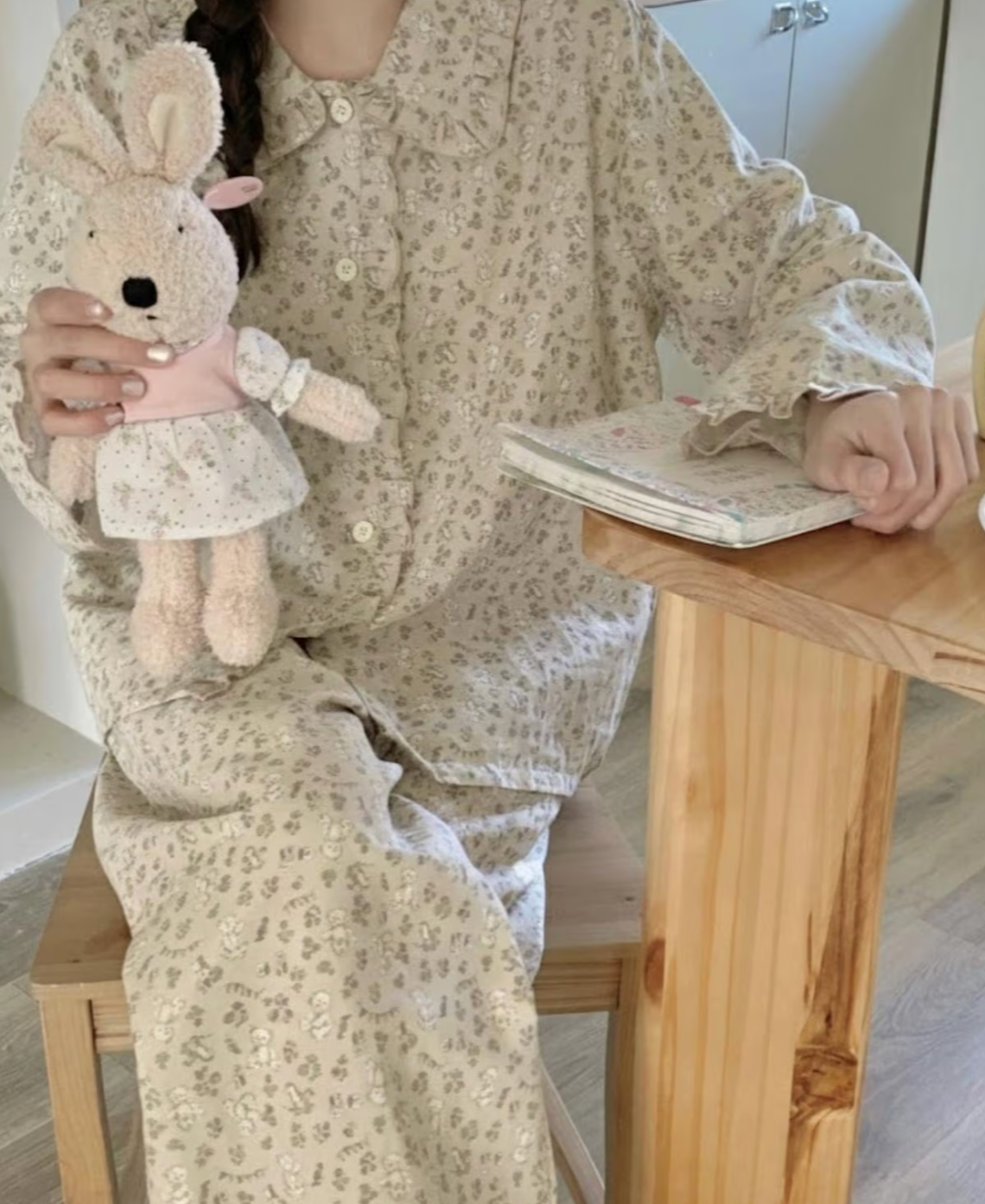 Flower and Bear Print Pajamas