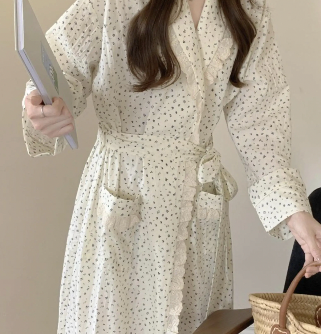 Cotton Lace Lounge Robe