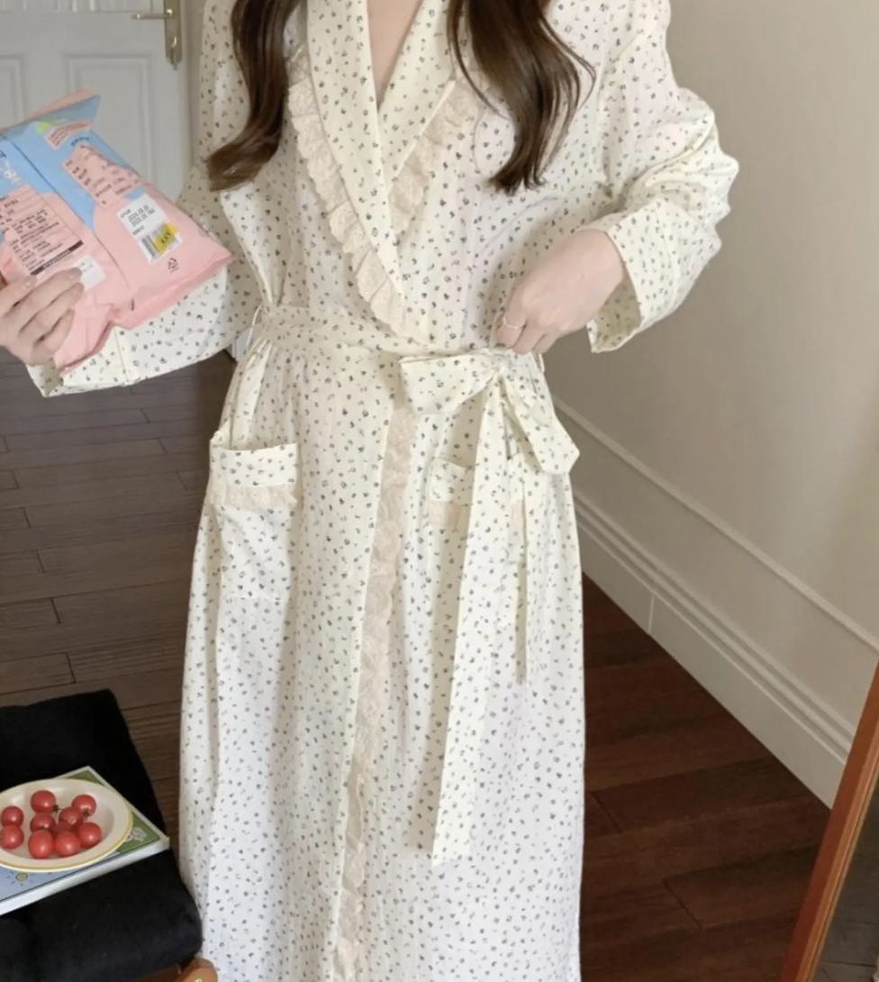 Cotton Lace Lounge Robe
