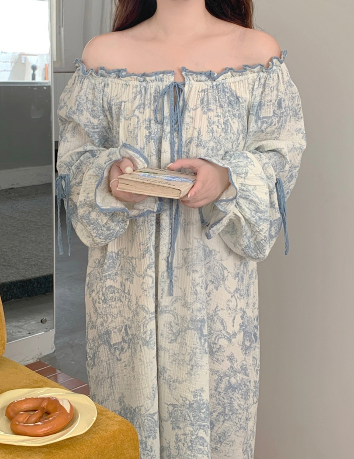 Toile De Jouy Pattern Cotton Nightgown
